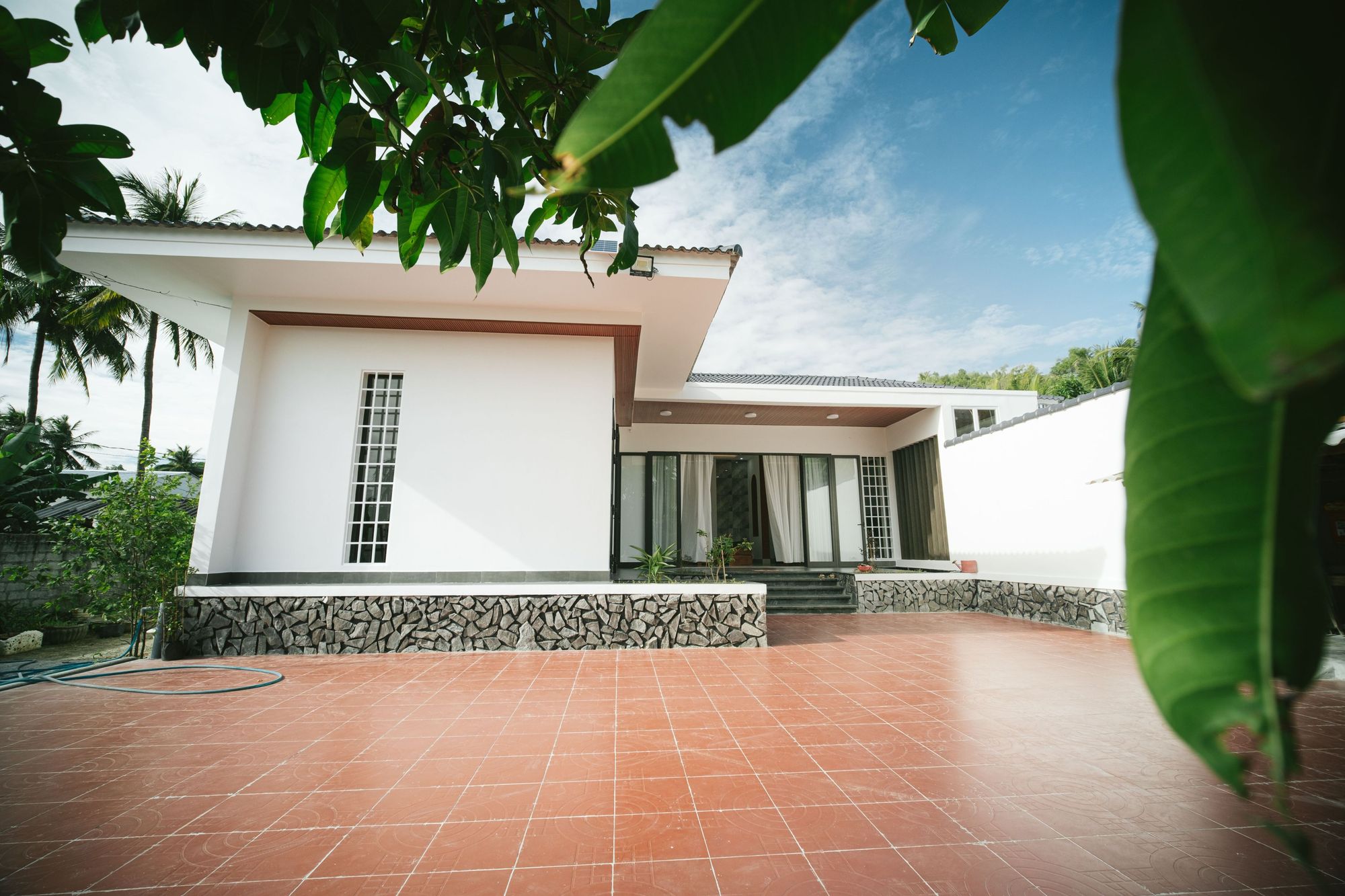 Custom Home vs. Production Home | Which Is Right for You?