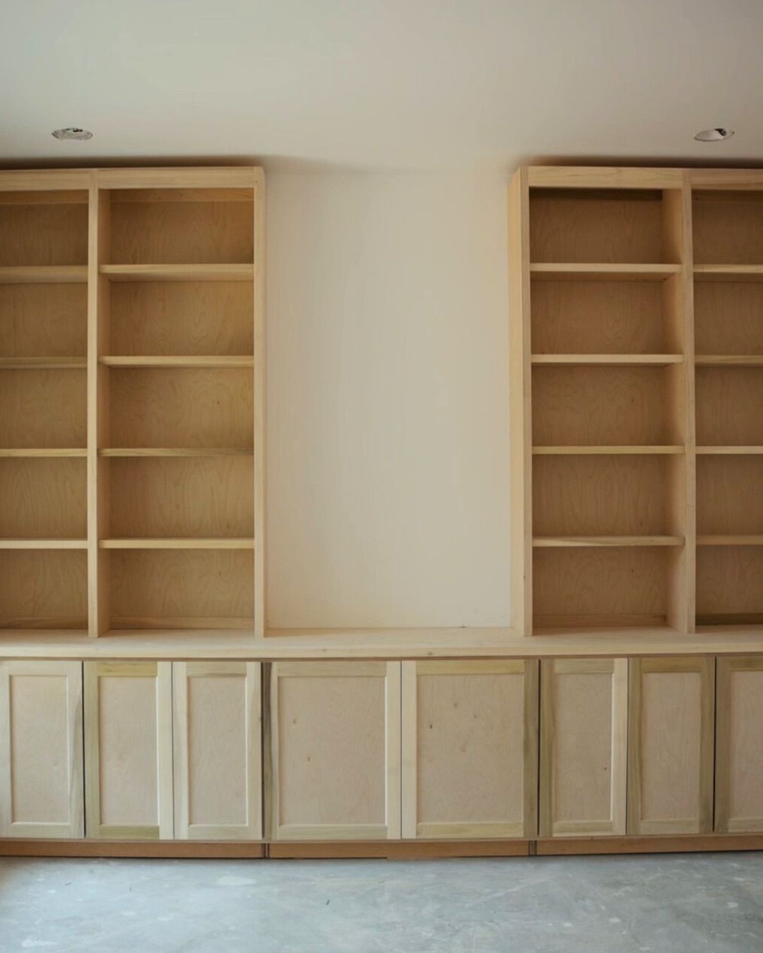 Building on Your Own Lot: What Custom Home Builders Actually Handle
