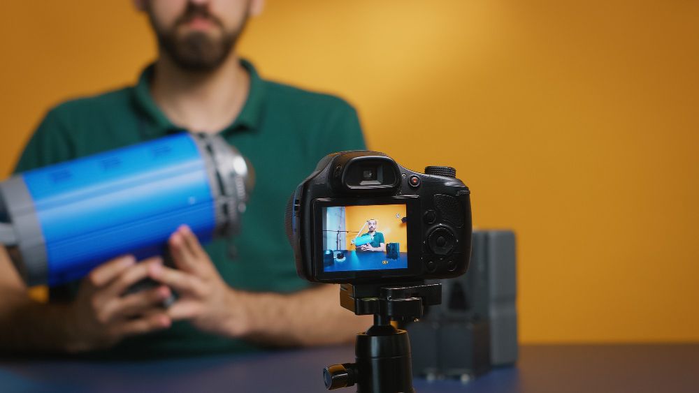 How Brand Storytelling Helps Businesses Connect With Customers
